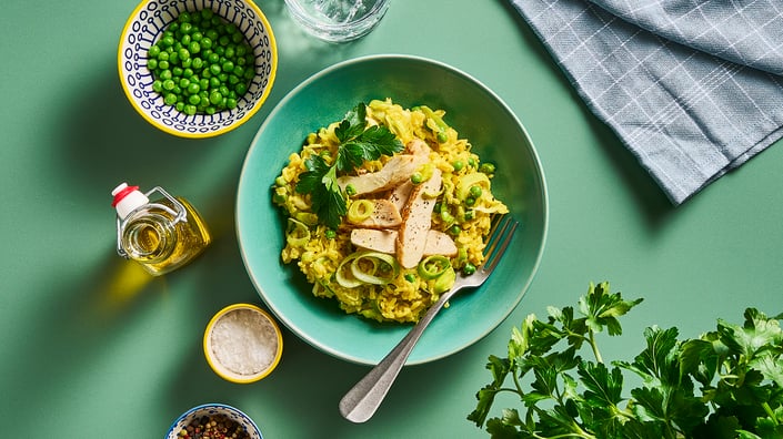 One pot kylling i karry med stegte strimler