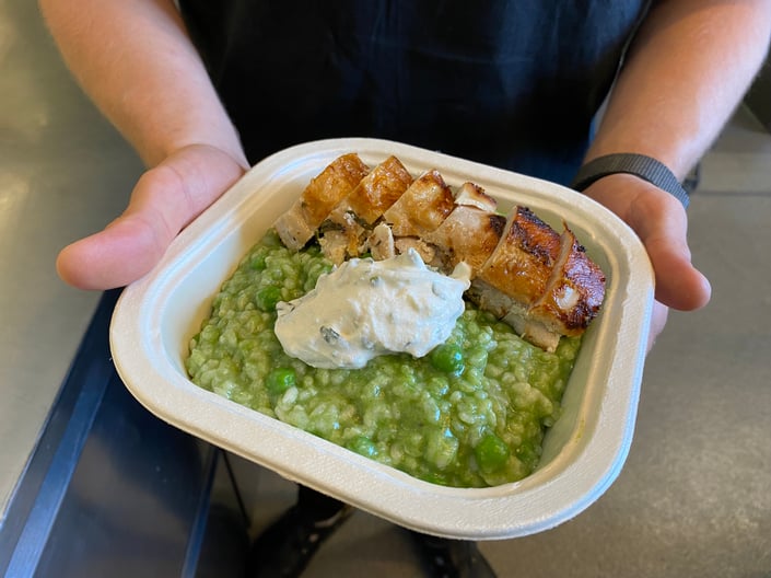 Samarbejde med JunkFood sikrer et varmt måltid mad til socialt udsatte